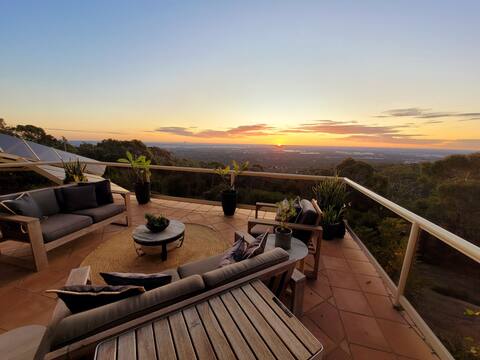 Lascelles Lookout - A Haven On The Hill