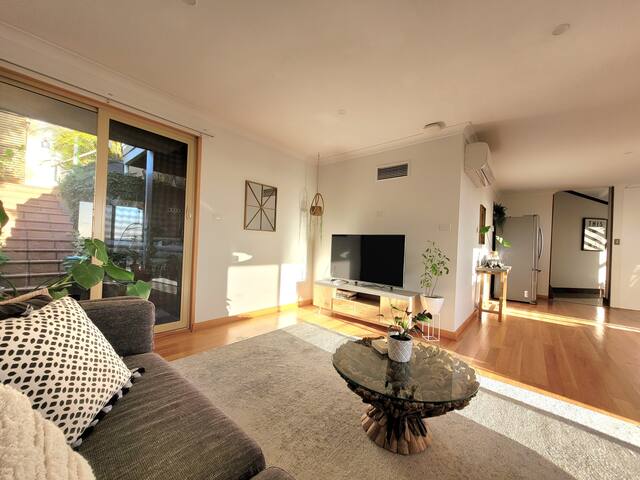 Lascelles Lookout – A Haven On The Hill gallery image 3