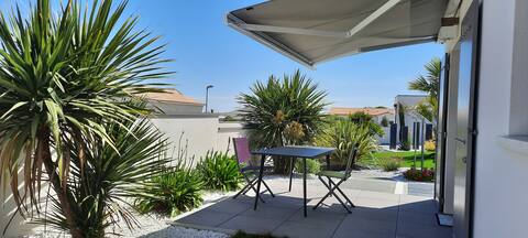 New air-conditioned accommodation with parking