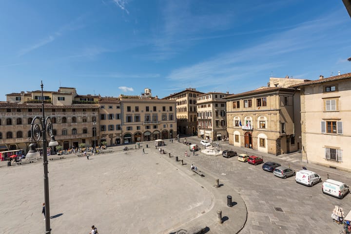 Santa Croce View 2 - Apartments for Rent in Florence, Toscana, Italy -  Airbnb