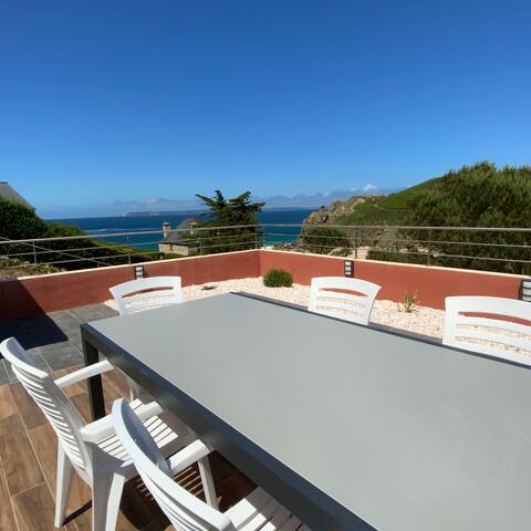Beautiful villa facing Pors Peron beach
