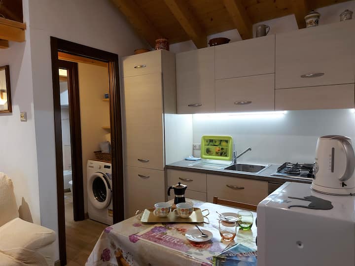 Casa Tania, Antico Fienile In Pietra, Con Terrazzo - Menaggio