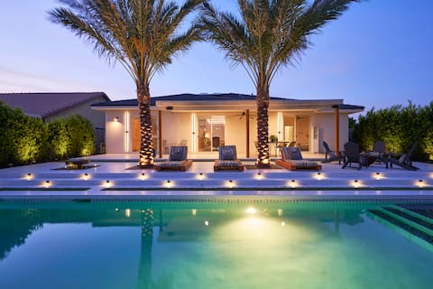 Curated Custom Home w/Infinity Spa & Chef Kitchen