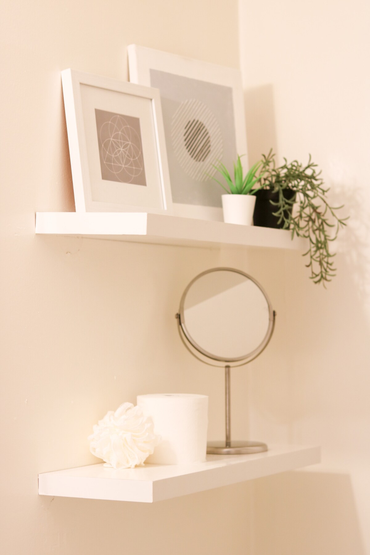 Private Updated South Austin Room