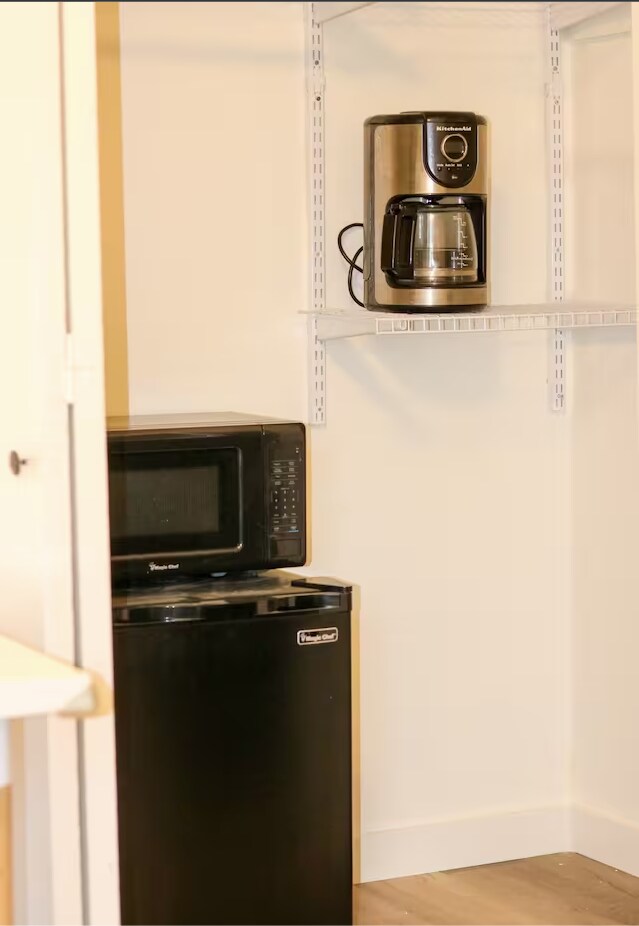 Private Updated South Austin Room