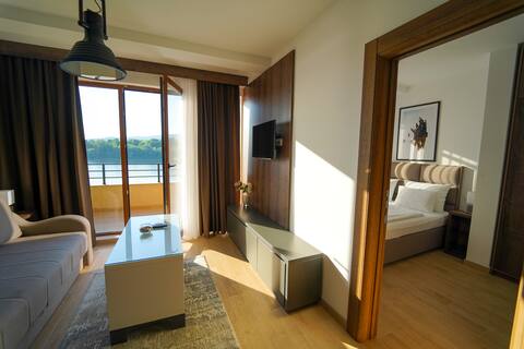 1-bedroom apartment with lake view #1