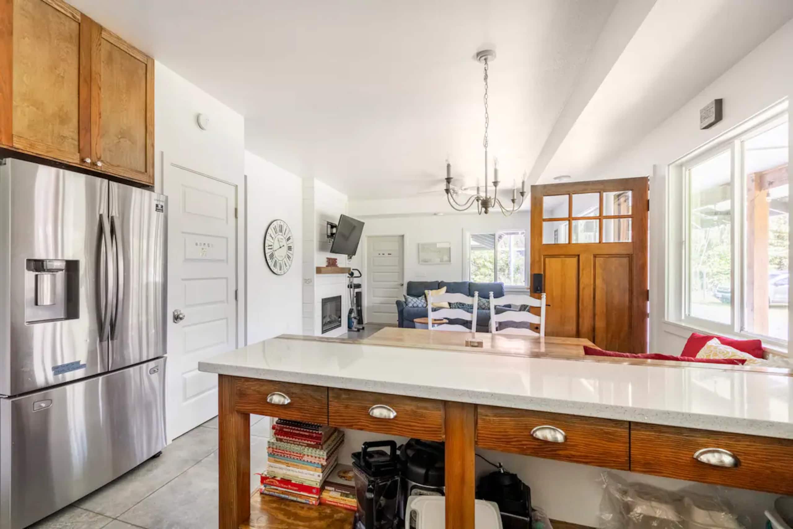 Home in Volcano · ★4.95 · 1 bedroom · 1 bed · 2 private baths - Image 12