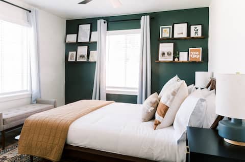 Sage House in Old Town Clovis Near Shops & Dining