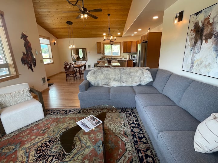 New 3 bedroom modern home in Mariners Haven Houses for Rent in