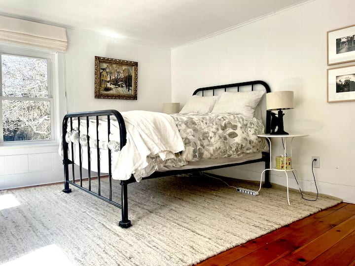 Საძინებელი #1 - ორადგილიანი საწოლი