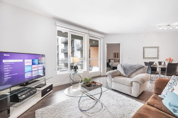 Modern Sleek 2br With Private High-speed Wifi - Burbank, CA