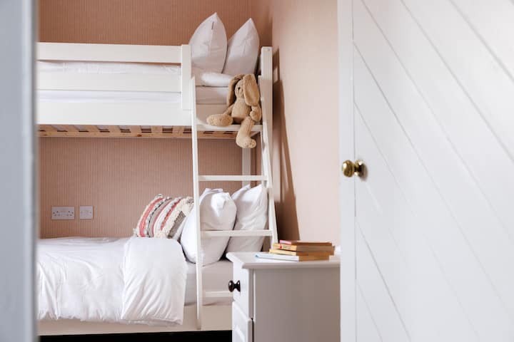 Bunk beds-single over double