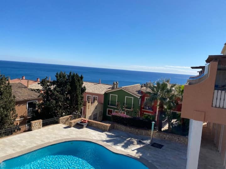 A traditional Spanish House for rent Townhouses for Rent in El