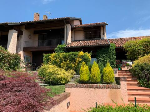 Townhouse 8km from the center of Turin