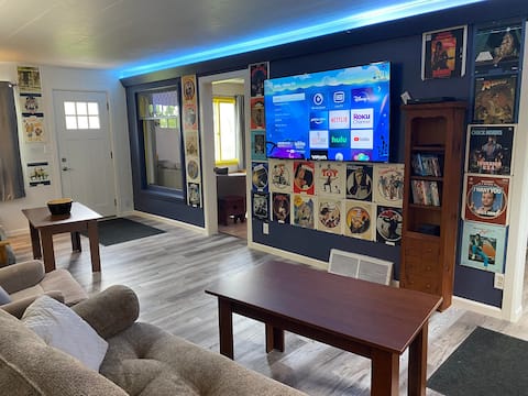 (70#1) Dogs stay 4 free! Only 20 mins to WI Dells!