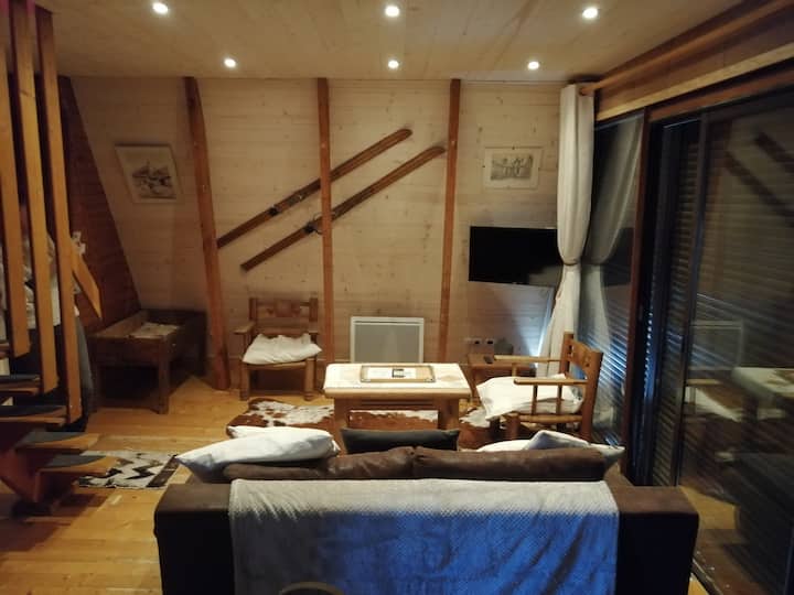 Chalet Accueillant Et Chaleureux - Besse-et-Saint-Anastaise