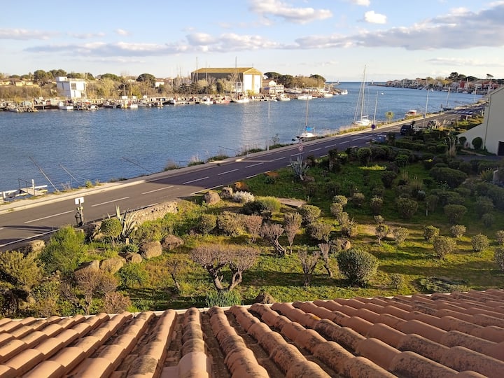 Charmant Studio Avec Très Belle Vue Sur La Mer. - Vias