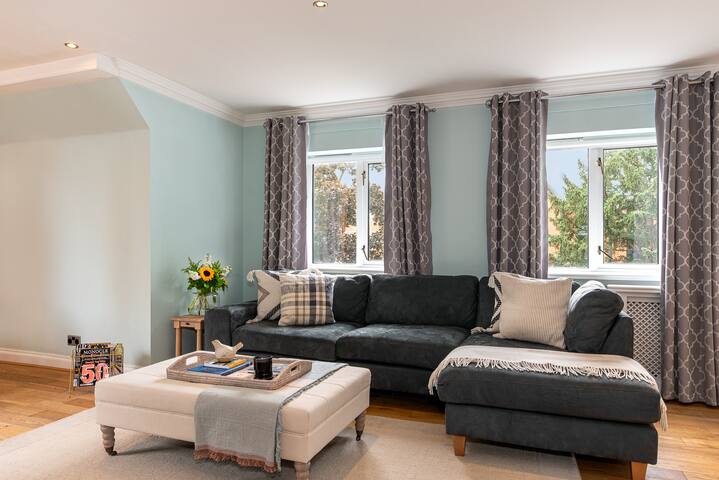 Wimbledon Gem w/Private Terrace gallery image 4