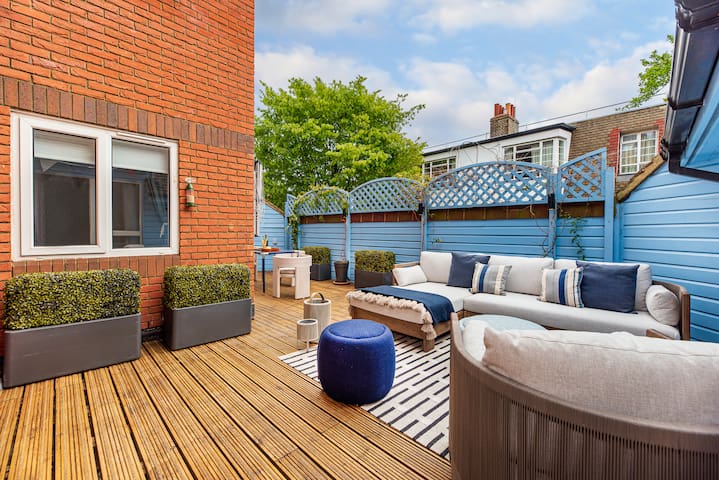 Wimbledon Gem w/Private Terrace
