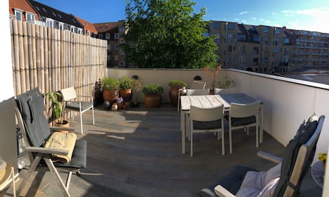 Lovely apartment close to the city center and free parking