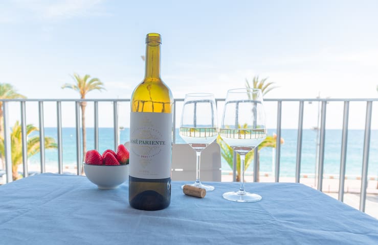 Vistamar Esmeralda apartamento frente al mar