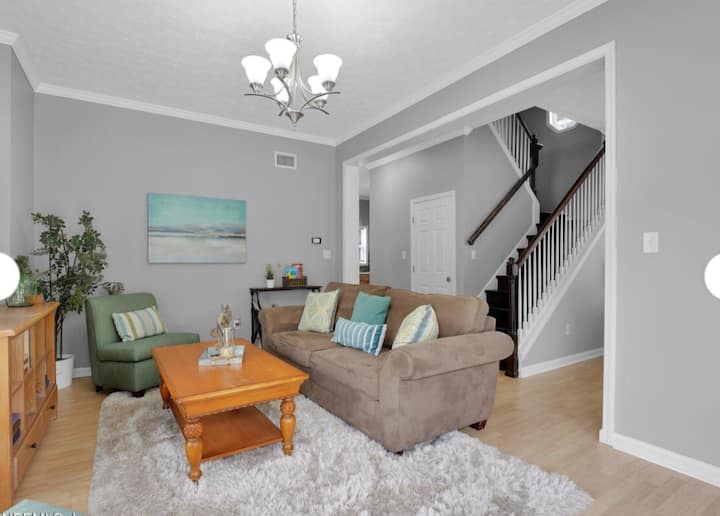 Beautiful 3bd/3bth/home Near Downtownsp - Jacksonville, FL