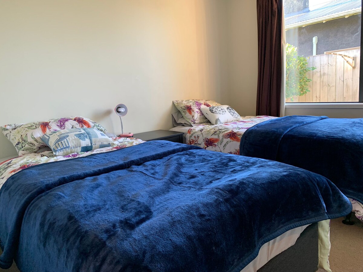 เตียงคิงไซส์ 2 เตียง