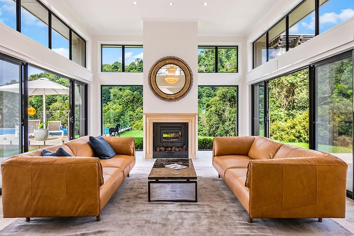 Maleny Chateau Pool Country Experience, Creek, Gym gallery image 2