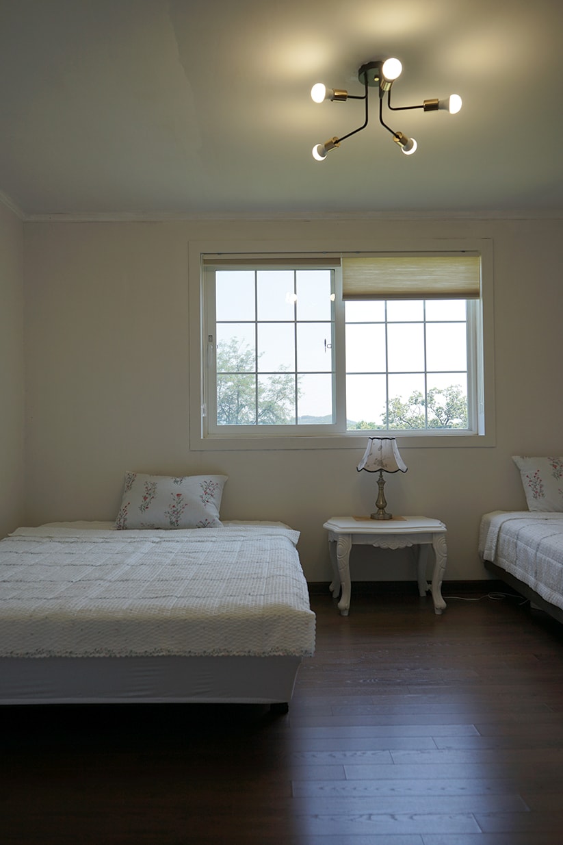 Dormitorio 3, 1 cama de matrimonio, 1 cama súper individual.