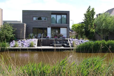 Luxury villa on the water, not far from the beach