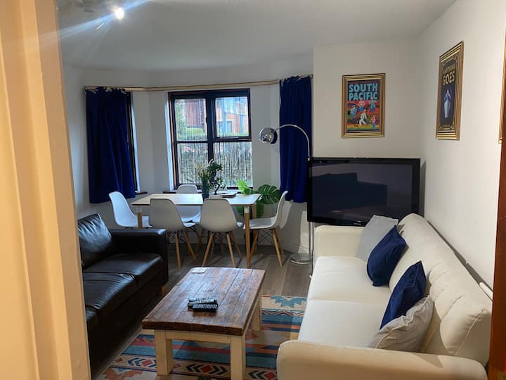 Lovely 3 Bed Ground Floor Flat With Free Parking - Swanage