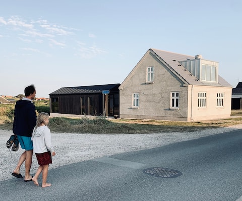 Beautifully renovated cottage - best location