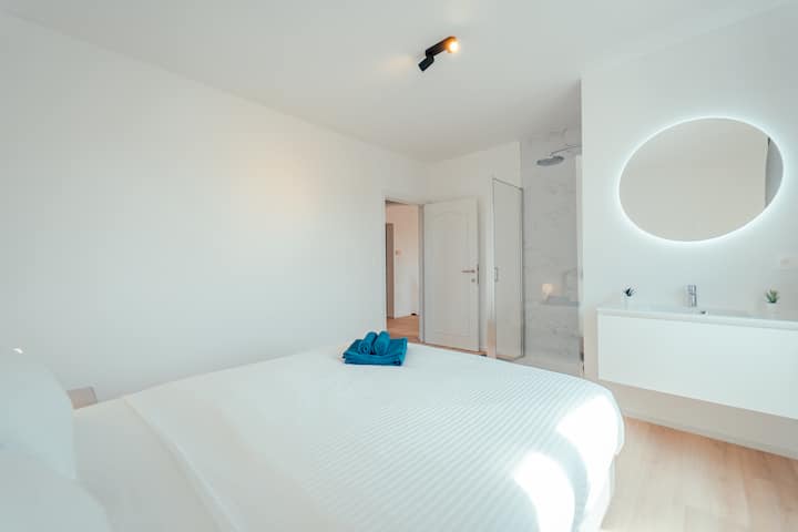 غرفة نوم 3 مع حمام خاص