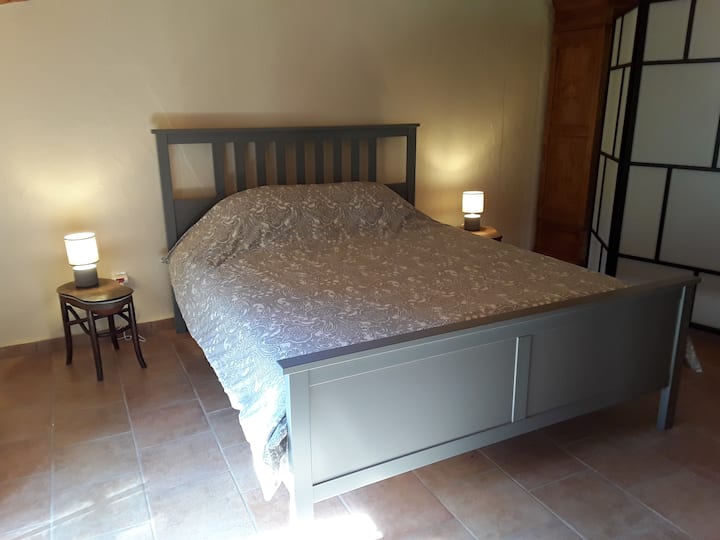 Ოთახი 3, La Buissonnière.