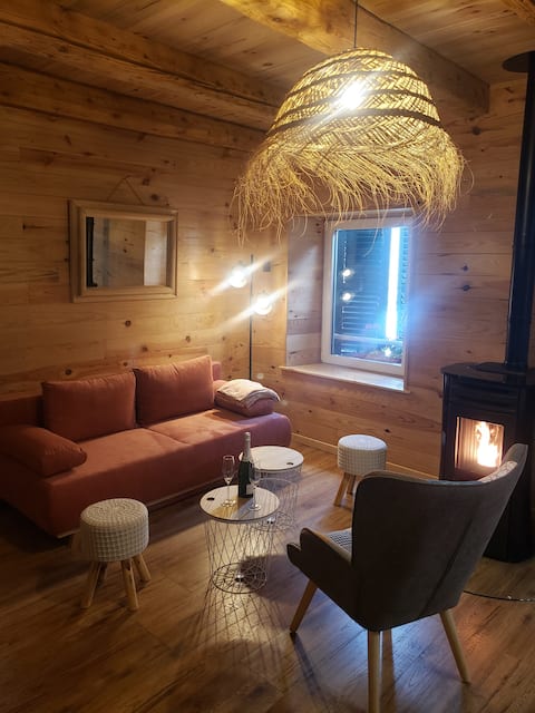 4-star apartment with heated indoor pool.