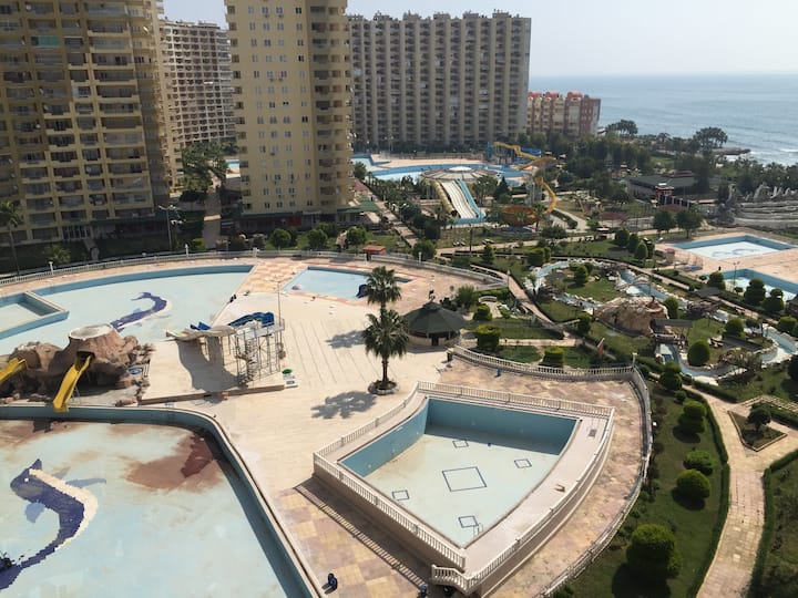 Havuz Ve Yeşil Alanı Bol Sahile Yakın Site Içerisi - Mersin