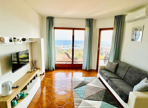 Top performing Airbnb: Sea View Suite and Parking - A&S Vacation Homes in Sanremo