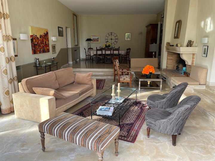 Les Solières: Très Belle Villa En Drôme Provençale - Montélimar