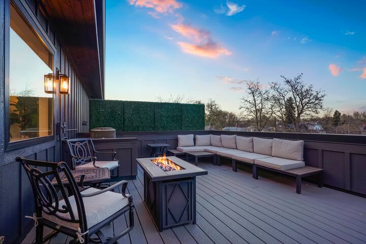 “Heart of the Highlands” HOT TUB PETS 420 friendly gallery image 3