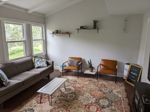 Renovated Townhouse Greek Peak Getaway!