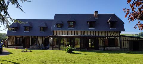 Spacious Norman house by the sea and forest