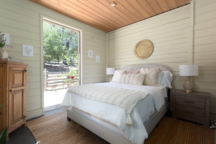 غرفة نوم الملكة البيضاء