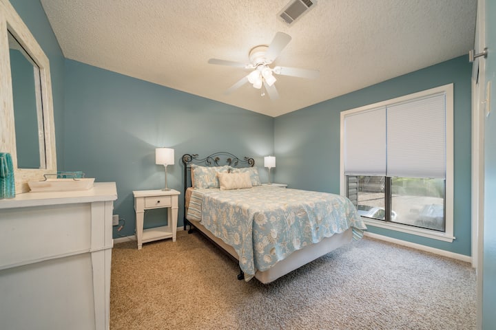 Segundo dormitorio con cama tamaño queen