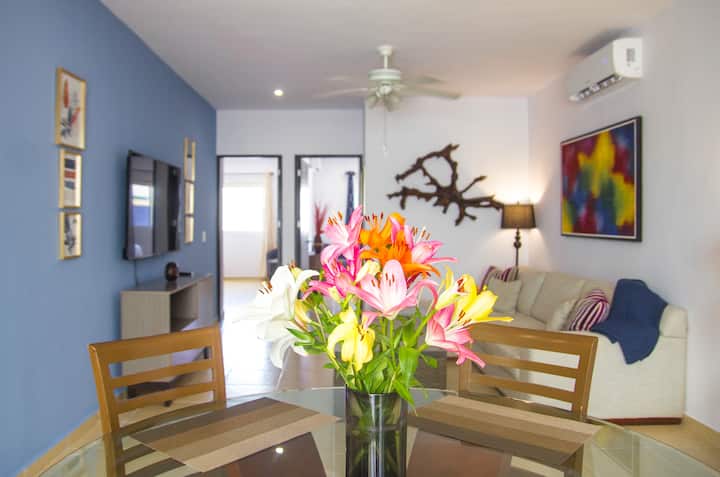 Playa Del Carmen Condo 4 U - 2bed/2.5 Bath/pool - Playa del Carmen