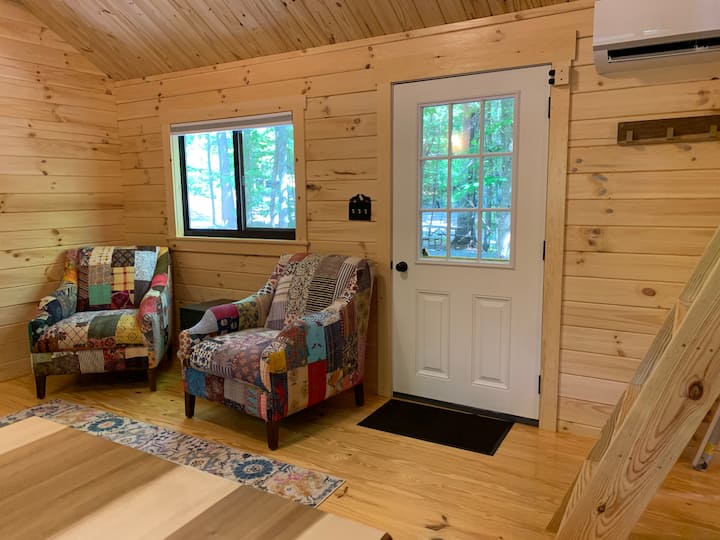 Deluxe Cabin #2 At Ames Brook Campground - Lake Winnipesaukee, NH