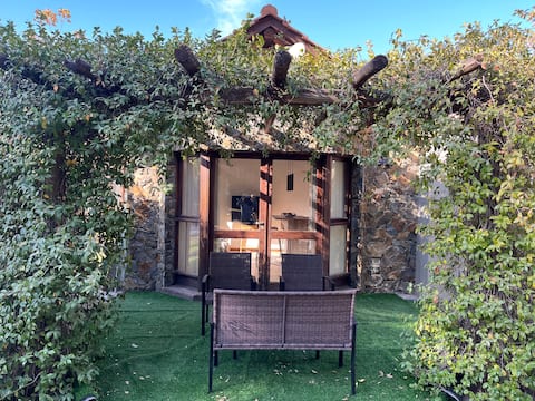 Top Airbnb: BRAND NEW Chacras de Coria in Departamento Luján De Cuyo