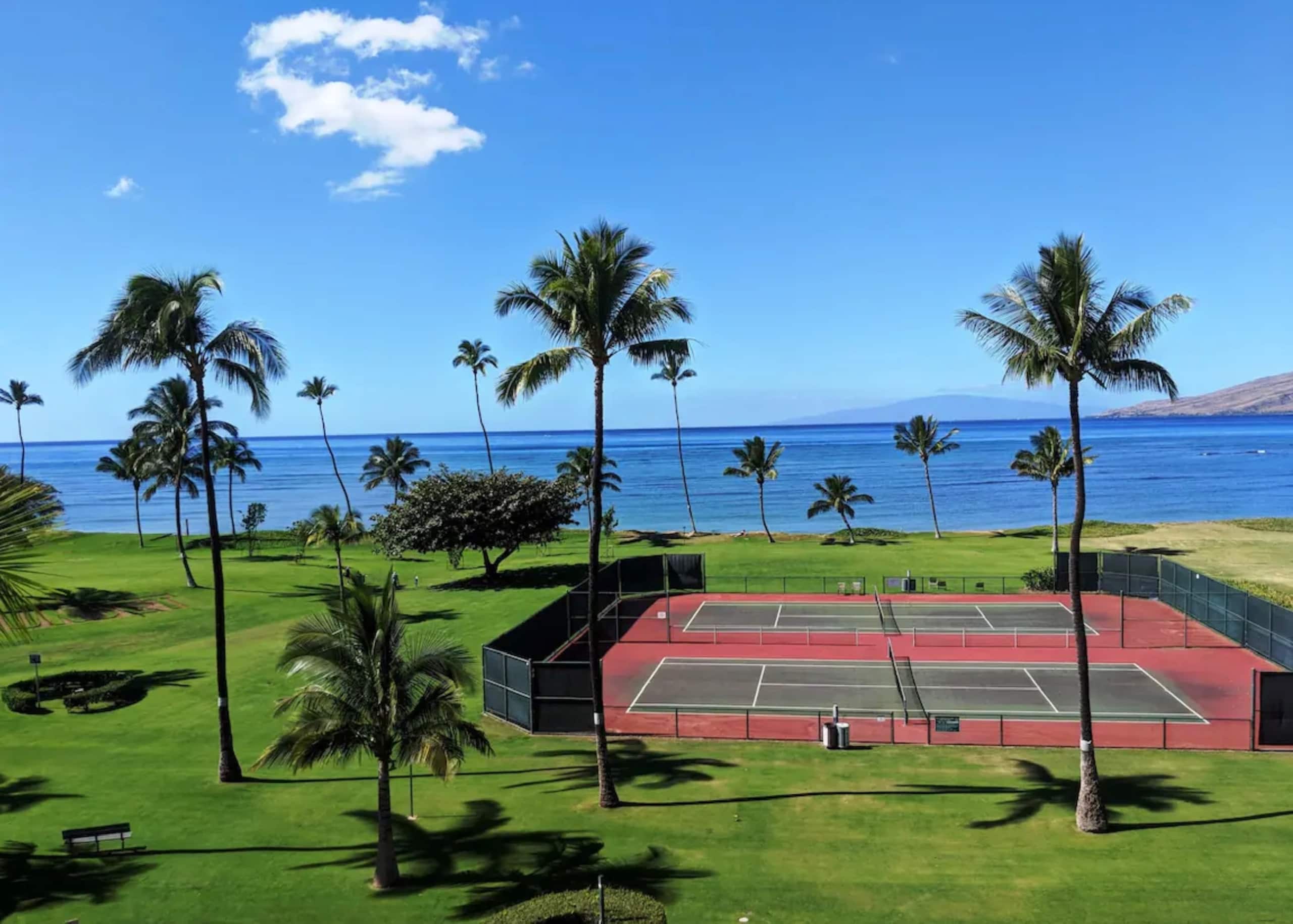 Condo in Kihei · ★4.94 · 1 bedroom · 3 beds · 2 private baths - Image 25