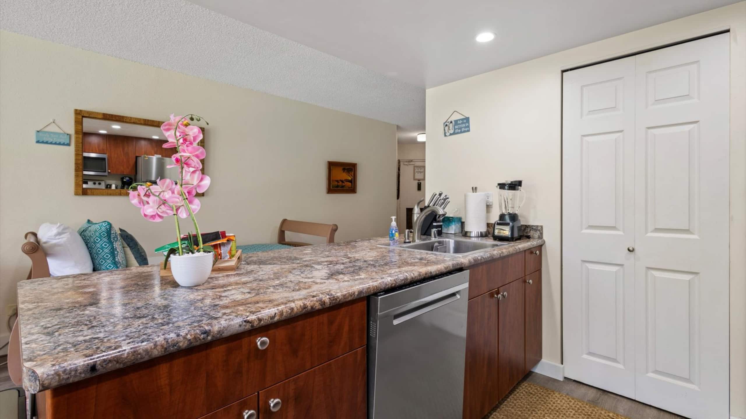 Condo in Kihei · ★4.94 · 1 bedroom · 3 beds · 2 private baths - Image 13
