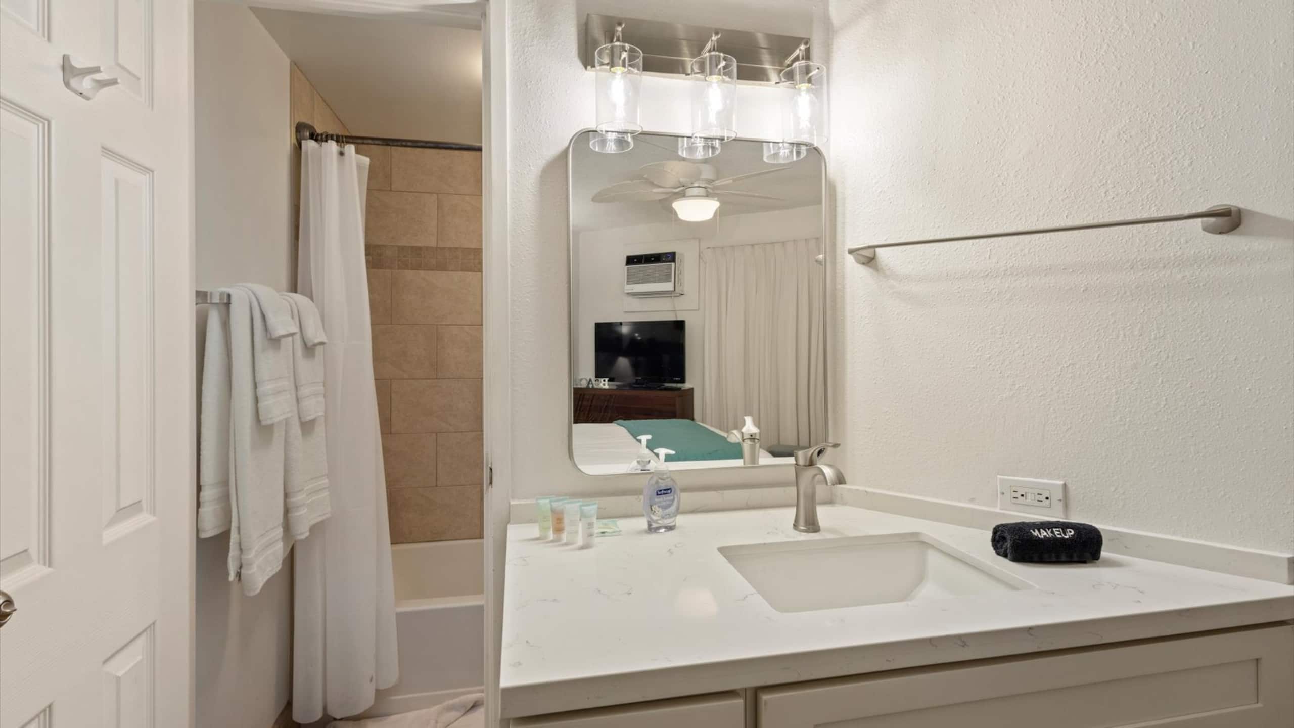 Condo in Kihei · ★4.94 · 1 bedroom · 3 beds · 2 private baths - Image 23