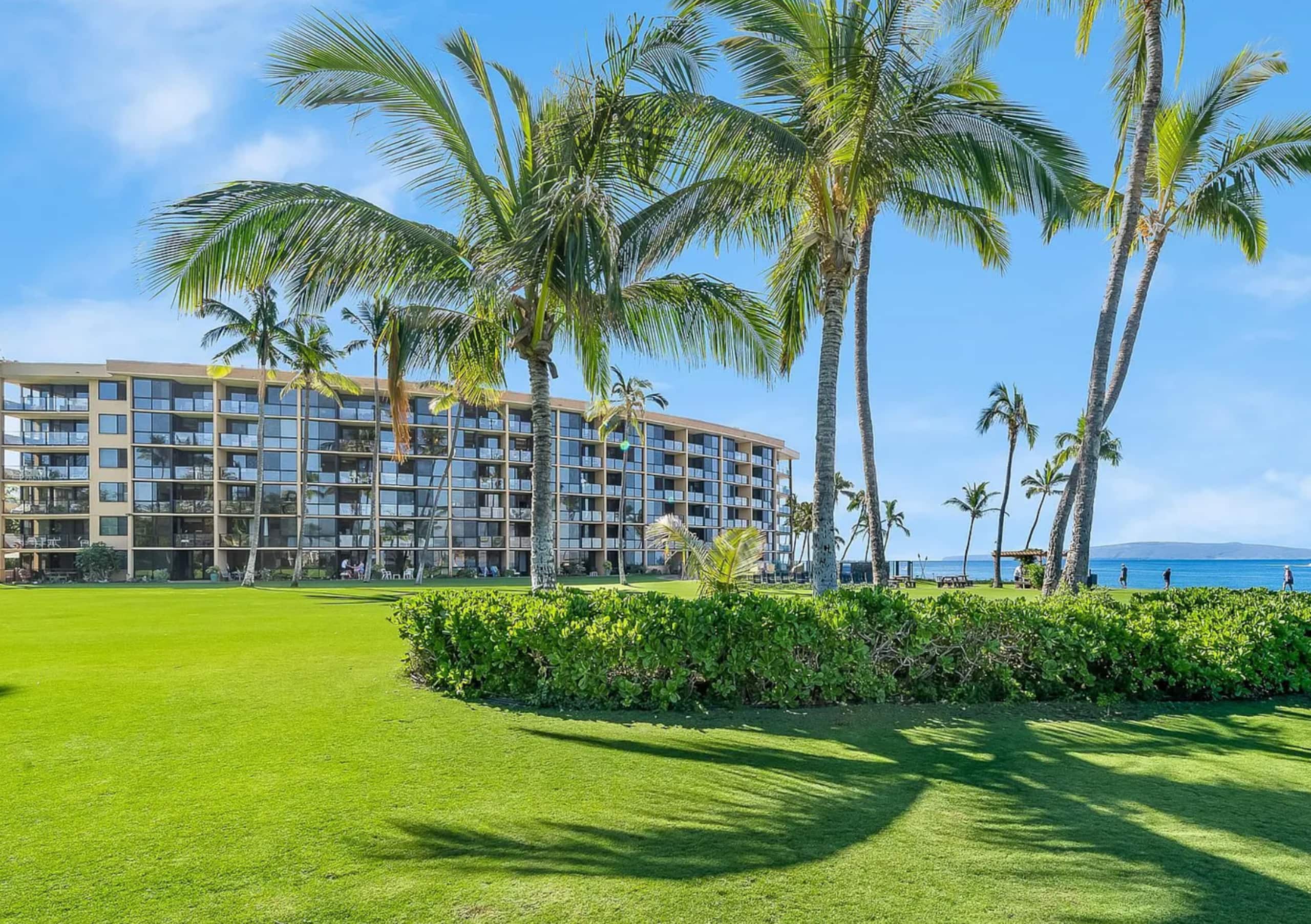 Condo in Kihei · ★4.92 · 2 bedrooms · 4 beds · 2 baths - Image 4